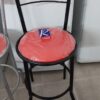 Banqueta con respaldo de caño y asiento tapizado. De Rina. - Imagen 2