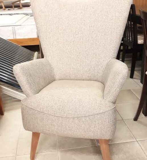 Sillón "Olivia". Línea poltrona y sofa de Living Colon.