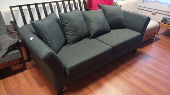 Sofa de 3 cuerpos. Modelo "Trento G2", de Color Living.