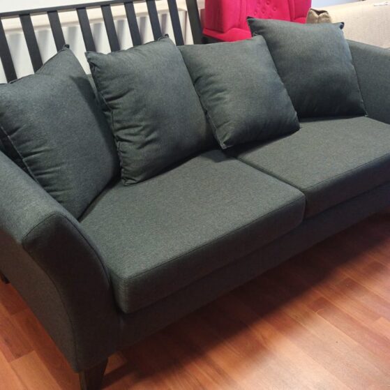 Sofa de 3 cuerpos. Modelo "Trento G2", de Color Living.