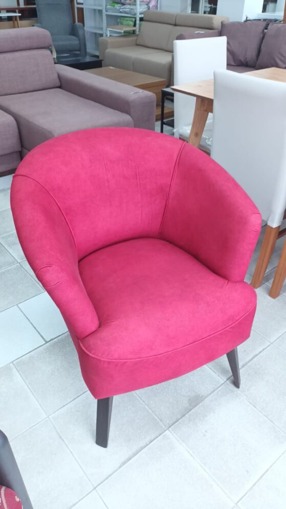 Sillón Poltrona «BRISTOL» sin capitoné. De Living Colon.