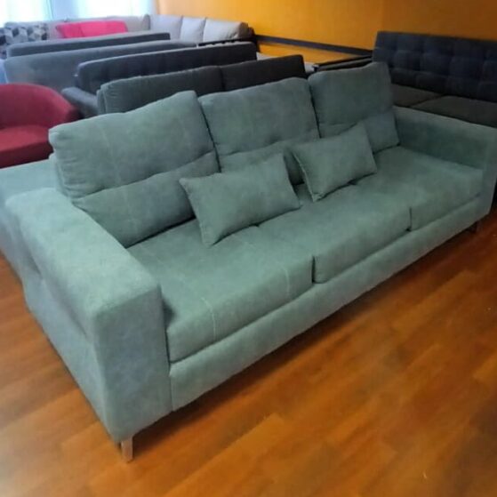 Sofá de 3 cuerpos «QUEBEC G4». De Color Living.