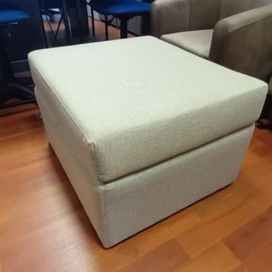 Banqueta «PIAZZA» de Color Living.