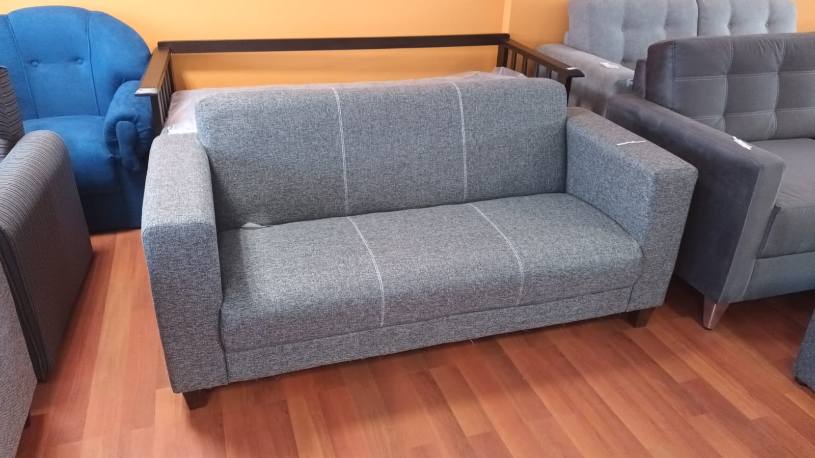 Sofa de 3 cuerpos. Modelo «QATAR G2», de Color Living.