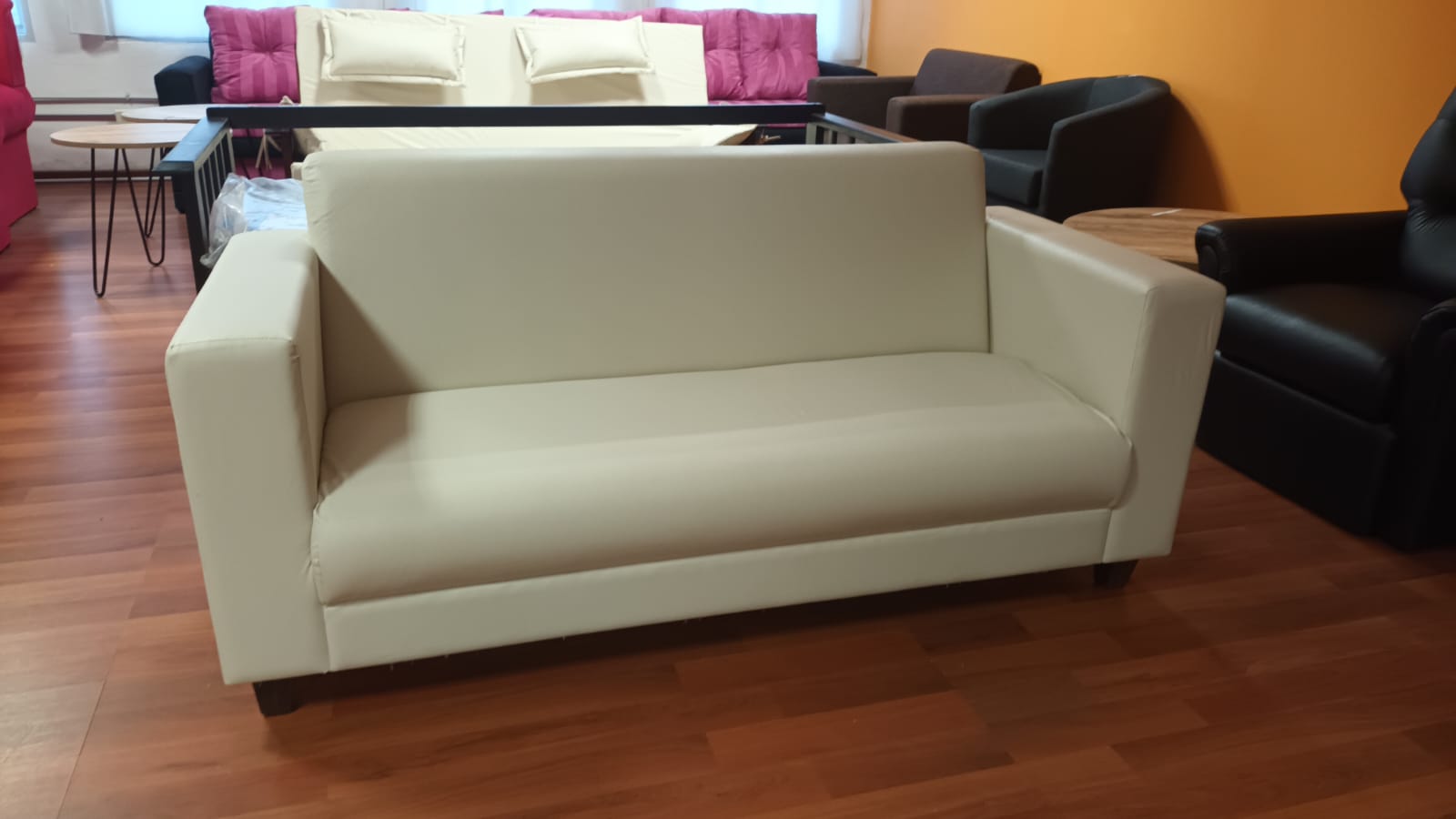 Sofa de 3 cuerpos. Modelo «QATAR G2», de Color Living. - Imagen 3