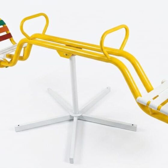 Sube y baja. Modelo "SB-001", de Latapy.